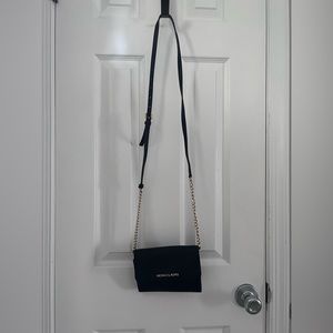 like new michael kors cross body purse